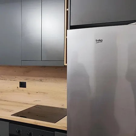 Xe Urban Nest * تيرانا